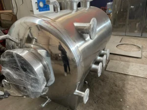 Custom stainless steel pressure vessel with multiple nozzles – industrial fabrication by ZEMSS China